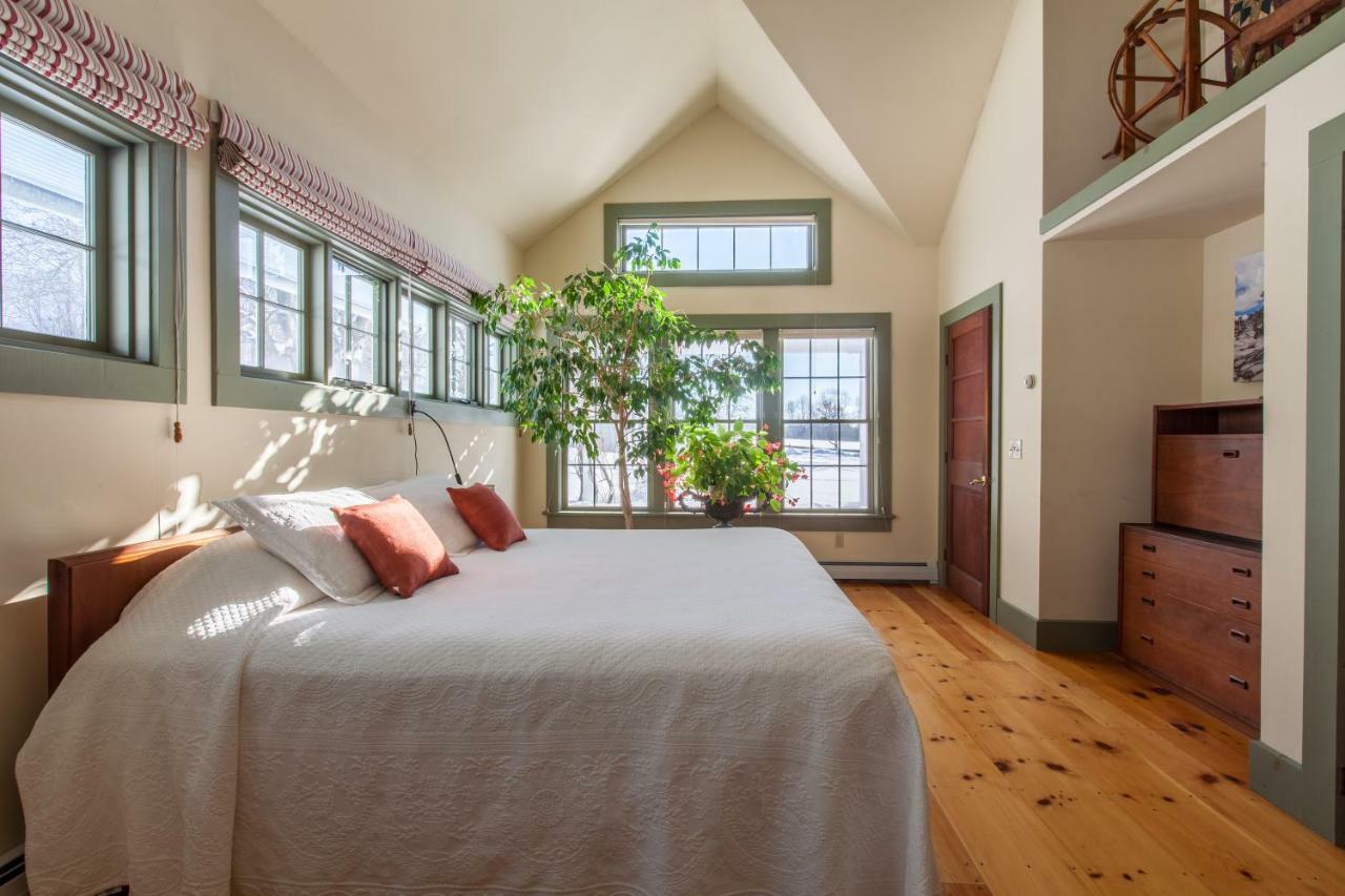Whitford House And Twin View Barn Bed & Breakfast Addison Exterior photo